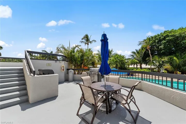 6001  Pelican Bay  BLVD, Naples, FL 34108