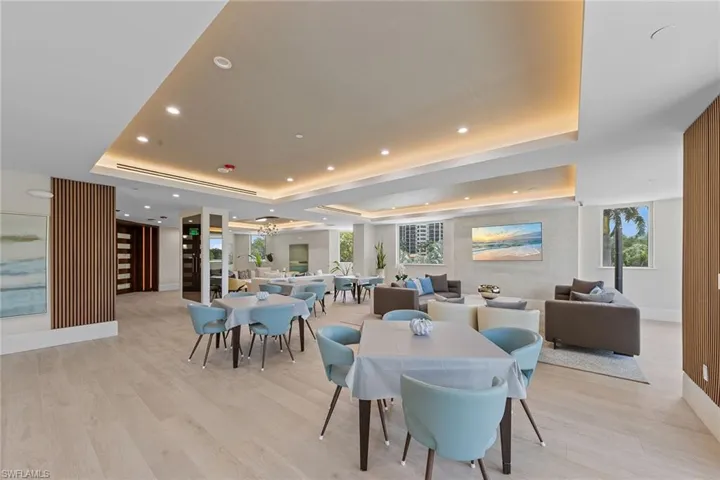 6001  Pelican Bay  BLVD, Naples, FL 34108