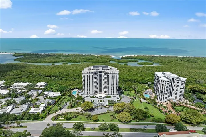 6001  Pelican Bay  BLVD, Naples, FL 34108