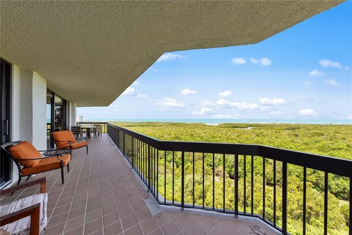 6001  Pelican Bay  BLVD, Naples, FL 34108