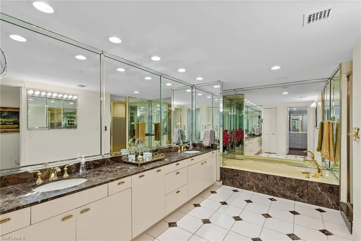 6001  Pelican Bay  BLVD, Naples, FL 34108