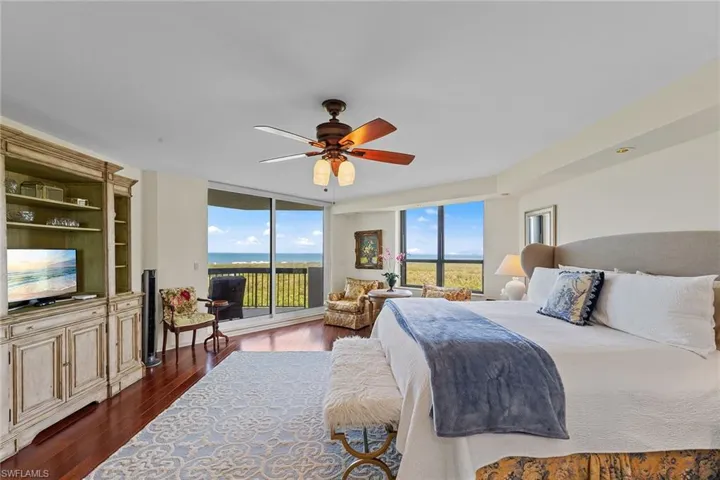 6001  Pelican Bay  BLVD, Naples, FL 34108