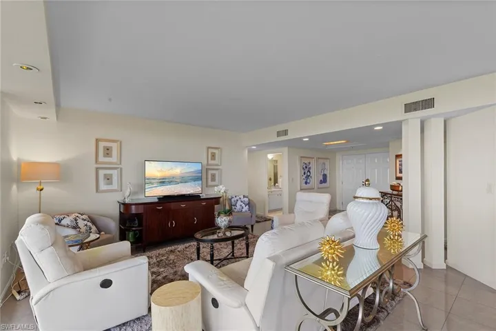 6001  Pelican Bay  BLVD, Naples, FL 34108