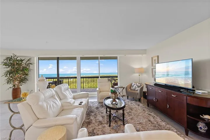6001  Pelican Bay  BLVD, Naples, FL 34108
