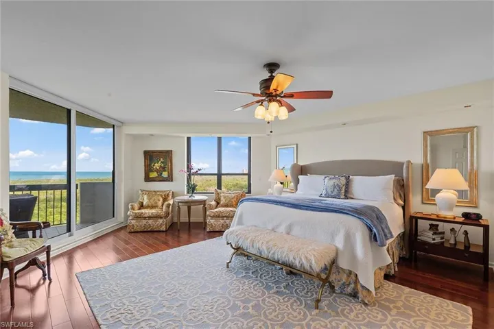6001  Pelican Bay  BLVD, Naples, FL 34108