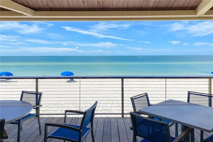 6001  Pelican Bay  BLVD, Naples, FL 34108