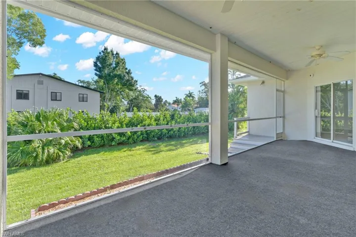 7894 Sandel Wood Cir W, Fort Myers, Florida 33908