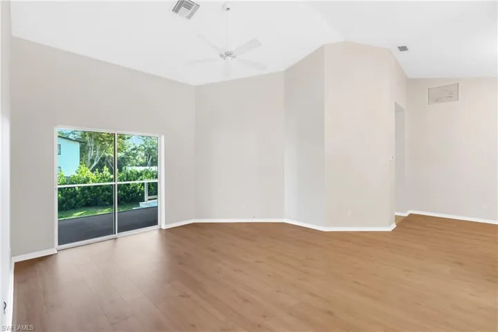 7894 Sandel Wood Cir W, Fort Myers, Florida 33908