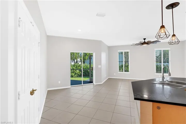 7894 Sandel Wood Cir W, Fort Myers, Florida 33908