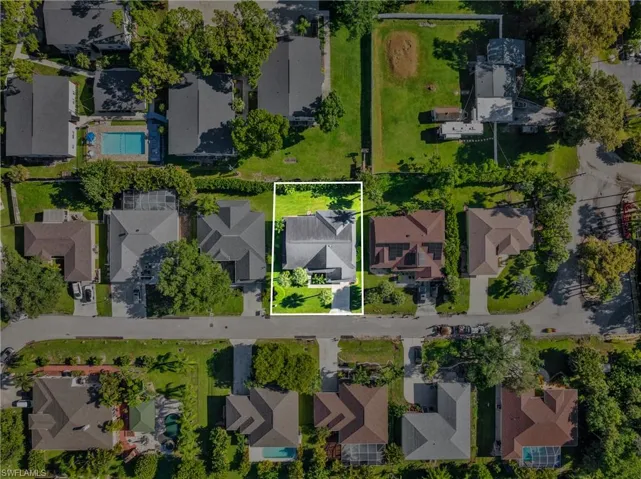 7894 Sandel Wood Cir W, Fort Myers, Florida 33908