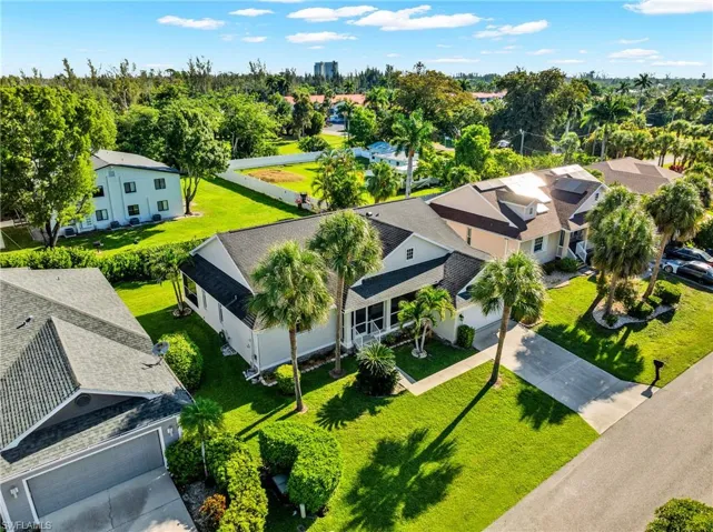 7894 Sandel Wood Cir W, Fort Myers, Florida 33908