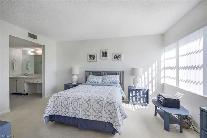 Master Bedroom with great natural lighting!