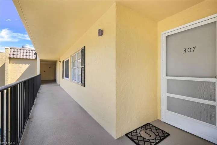 Front Entryway
