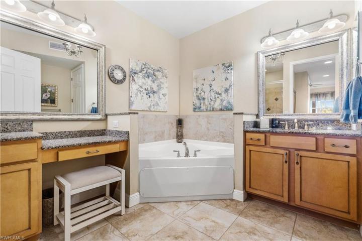 Main Bathroom Suite