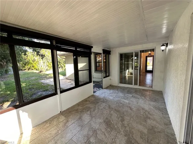 4266  Island  CIR, Fort Myers, FL 33919
