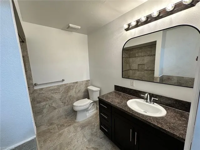 4266  Island  CIR, Fort Myers, FL 33919