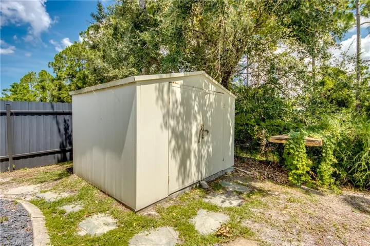 2511 Nw 29th Ter, Cape Coral, Florida 33993