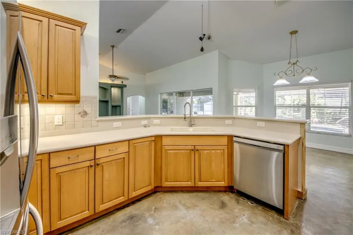 2511 Nw 29th Ter, Cape Coral, Florida 33993