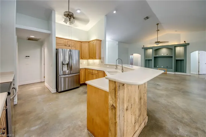 2511 Nw 29th Ter, Cape Coral, Florida 33993