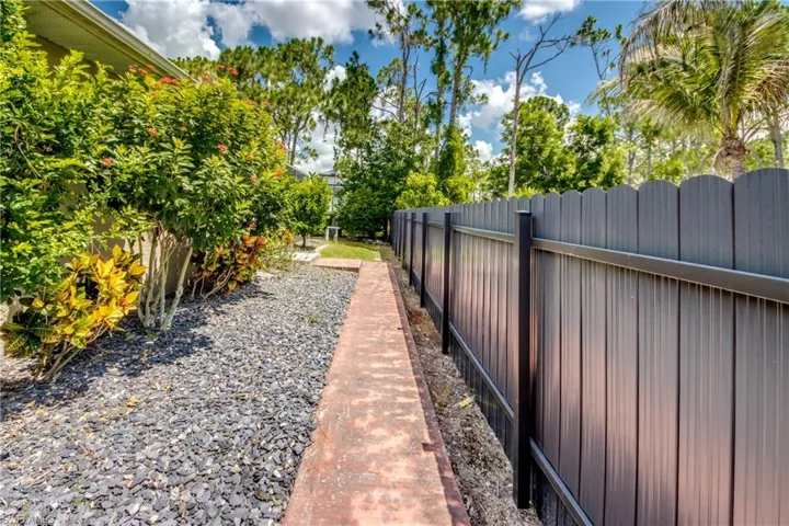 2511 Nw 29th Ter, Cape Coral, Florida 33993