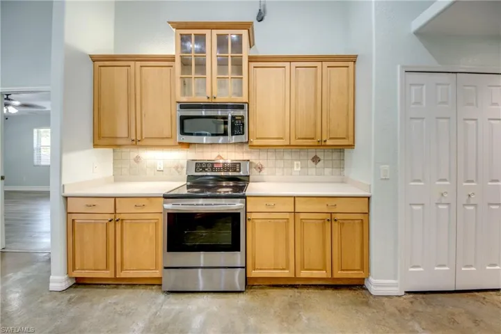 2511 Nw 29th Ter, Cape Coral, Florida 33993