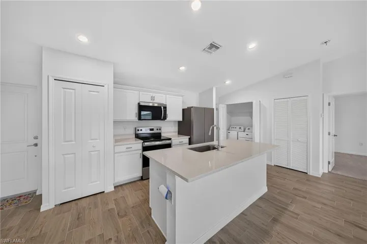 1414 Nw 19th Ter, Cape Coral, Florida 33993