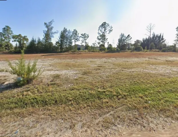 1902 Ne 37th St, Cape Coral, Florida 33909
