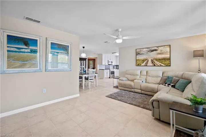 811 Entrada DR N, FORT MYERS FL 33919
