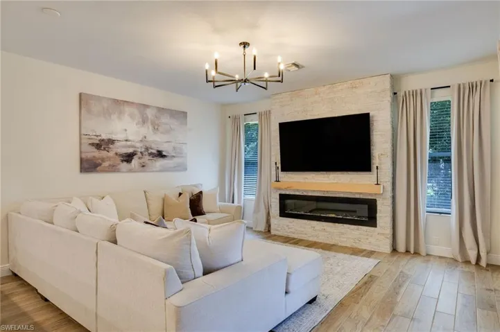 12658 Gemstone Ct, Fort Myers, Florida 33913