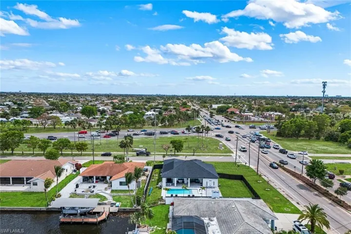 2419 Country Club Blvd, Cape Coral, Florida 33990