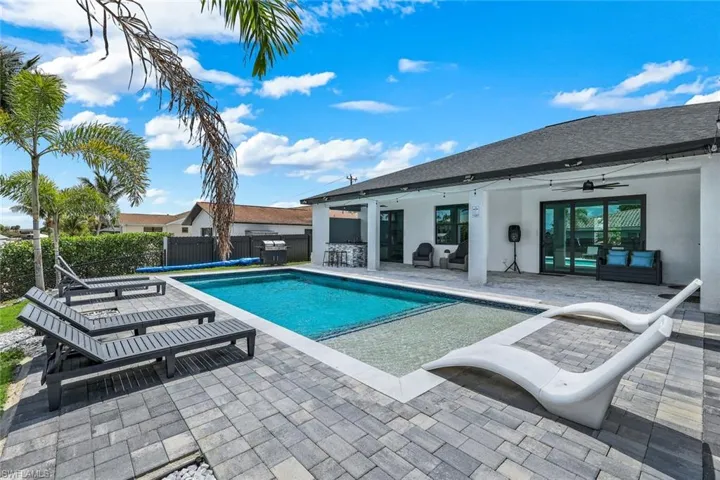 2419 Country Club Blvd, Cape Coral, Florida 33990