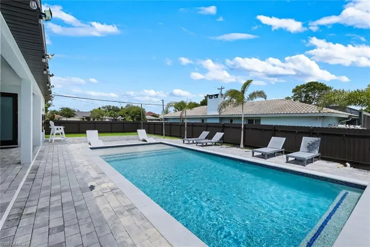 2419 Country Club Blvd, Cape Coral, Florida 33990