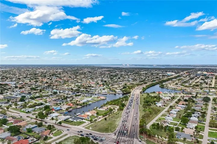 2419 Country Club Blvd, Cape Coral, Florida 33990