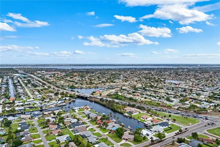 2419 Country Club Blvd, Cape Coral, Florida 33990