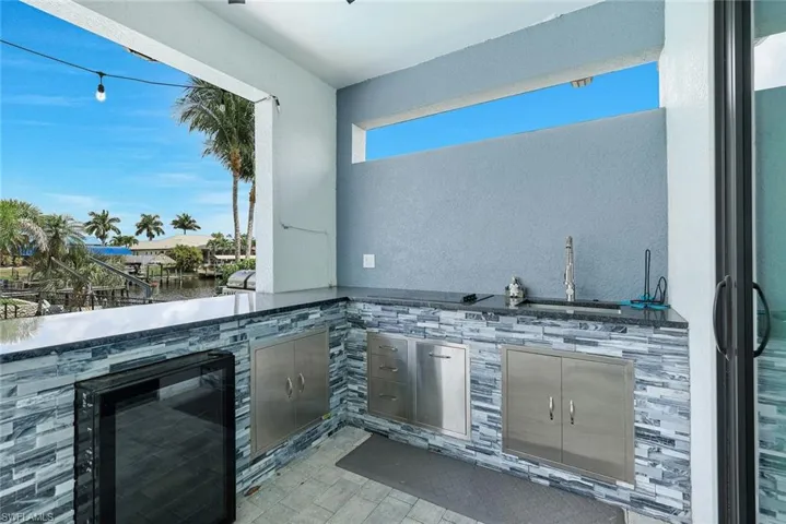 2419 Country Club Blvd, Cape Coral, Florida 33990