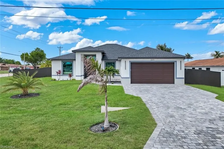 2419 Country Club Blvd, Cape Coral, Florida 33990