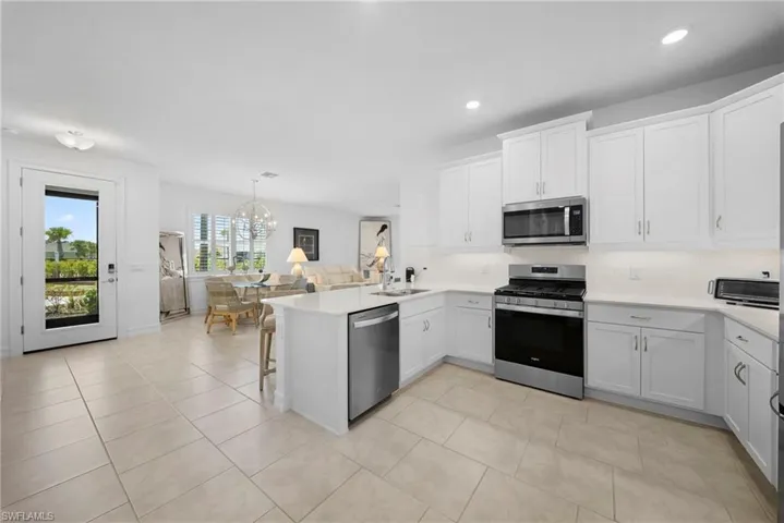 43823  Blue Heron  LN, Punta Gorda, FL 33982
