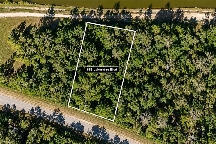 566 Lakeridge Blvd, Lehigh Acres, Florida 33972