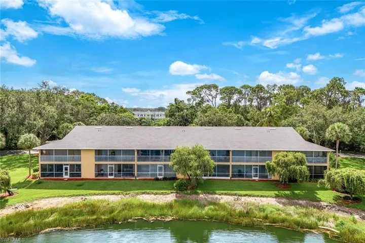 1250 Yesica Ann Cir E106, Naples, Florida 34110