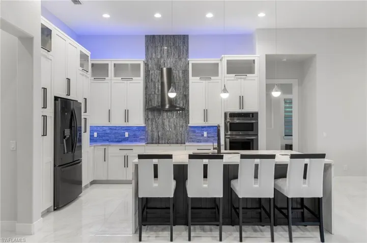 5015 Pelican BLVD, CAPE CORAL FL 33914