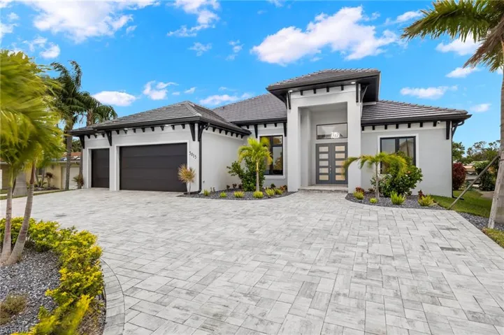 5015 Pelican BLVD, CAPE CORAL FL 33914