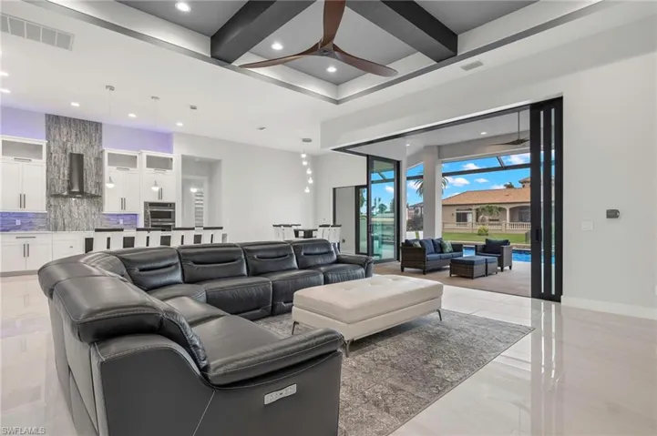 5015 Pelican BLVD, CAPE CORAL FL 33914