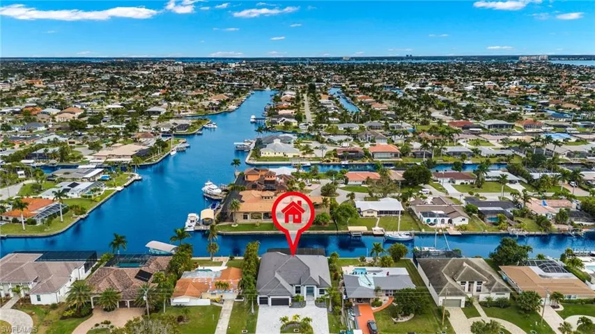 5015 Pelican BLVD, CAPE CORAL FL 33914