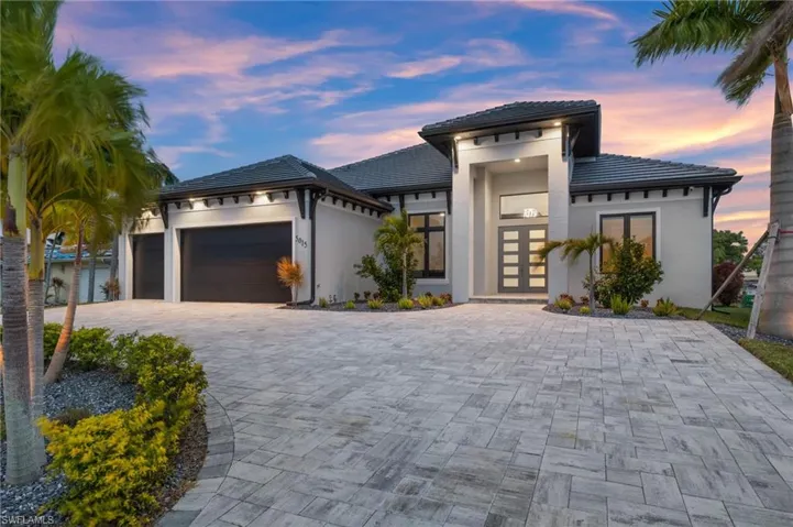 5015 Pelican BLVD, CAPE CORAL FL 33914