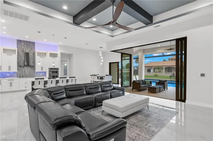 5015 Pelican BLVD, CAPE CORAL FL 33914