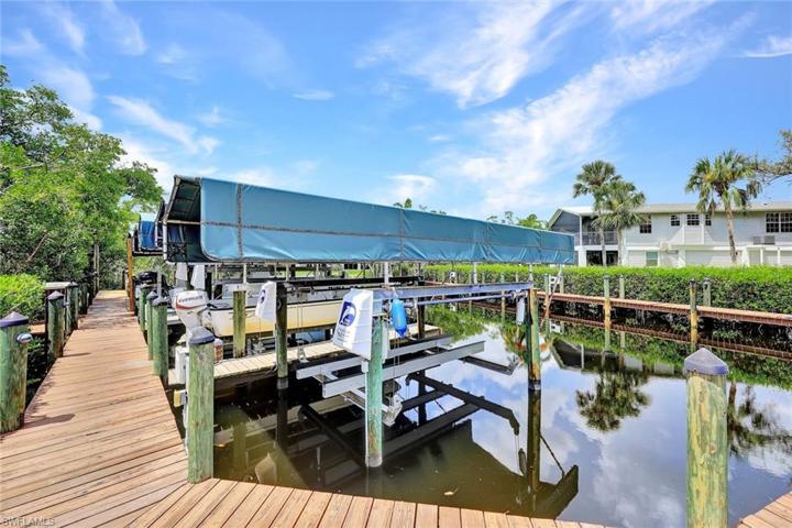 Deeded Boatlift