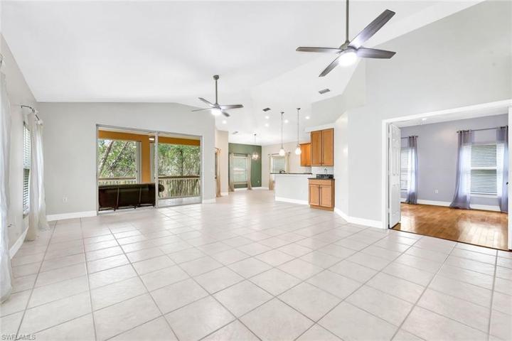 Great Room 21' x 19'