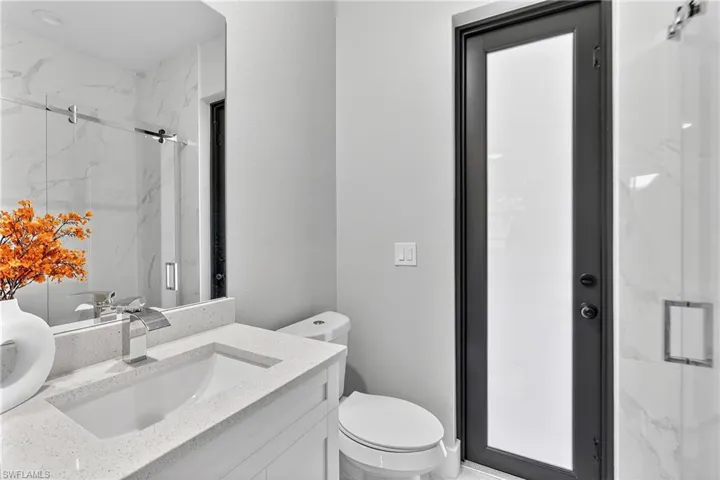 118 NW 2nd  AVE, Cape Coral, FL 33993
