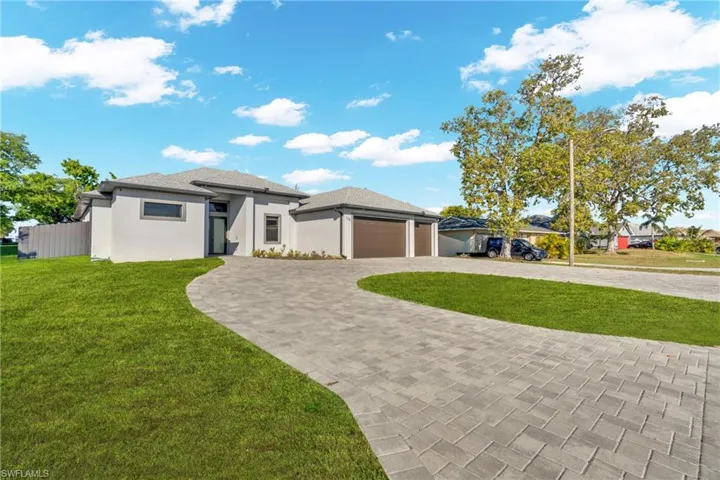 118 NW 2nd  AVE, Cape Coral, FL 33993