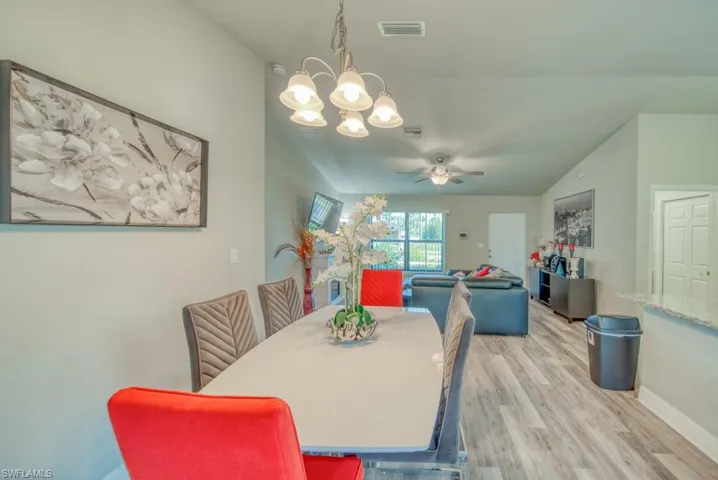 520 Wilmington Pkwy, Cape Coral, Florida 33993